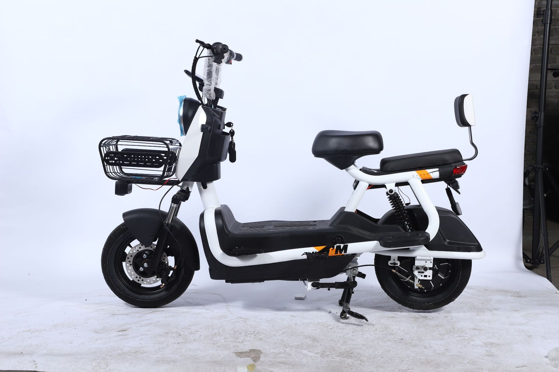 Foreign Trade New Electric Bicycle 60V/72V Electric Vehicle Foreign Trade Export Small Electric Motorcycle Takeaway Vehicle Factory Wholesale