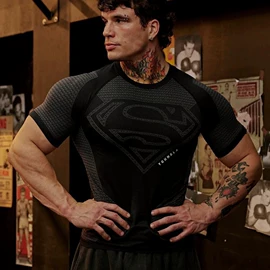 运动裤;运动T恤;男式T恤