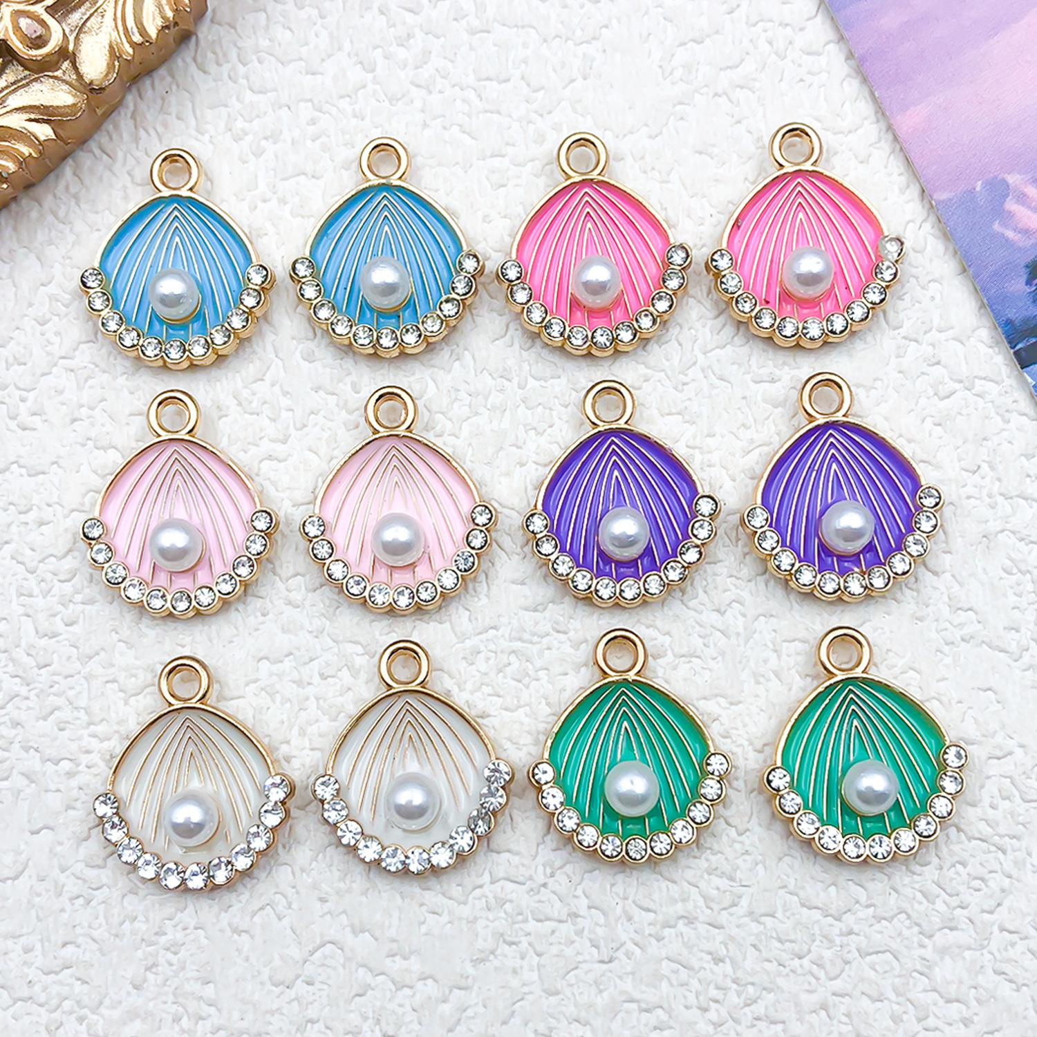 Marine pendant pearl