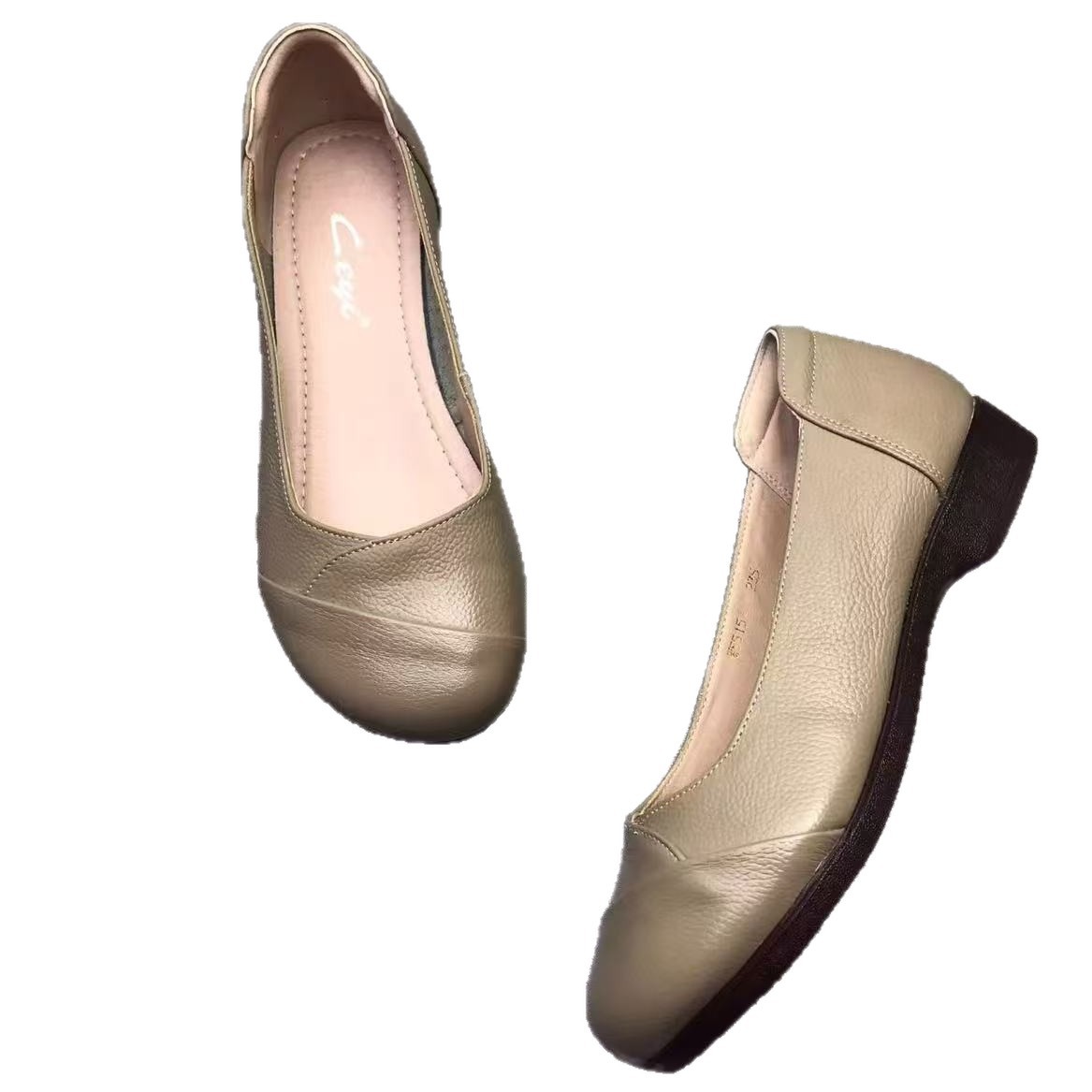 2026 primavera y verano nuevo estilo de cabeza redonda perezoso un pie de pie de boca plana no se cansa de pie zapatos de moda de cuero pequeño