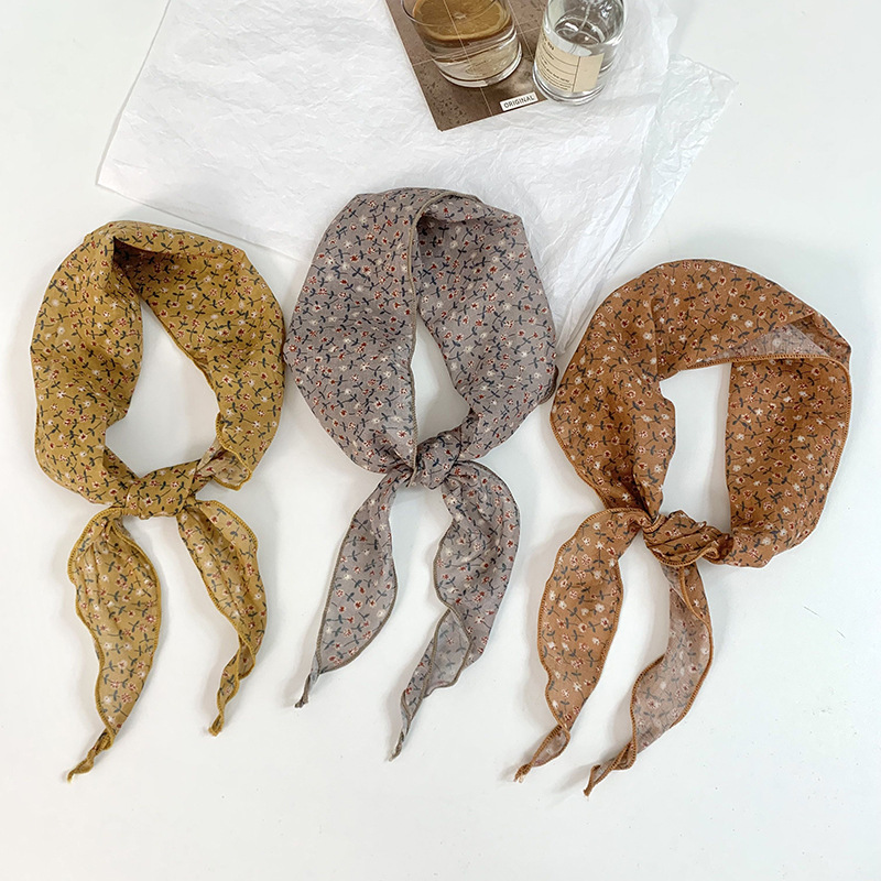 Bufanda triangular floral, bufanda, bufanda pequeña, nuevo estilo de verano, bufanda de seda de todo fósforo, pañuelo en la cabeza, diadema pastoral femenina de verano, accesorios para el cabello al por mayor