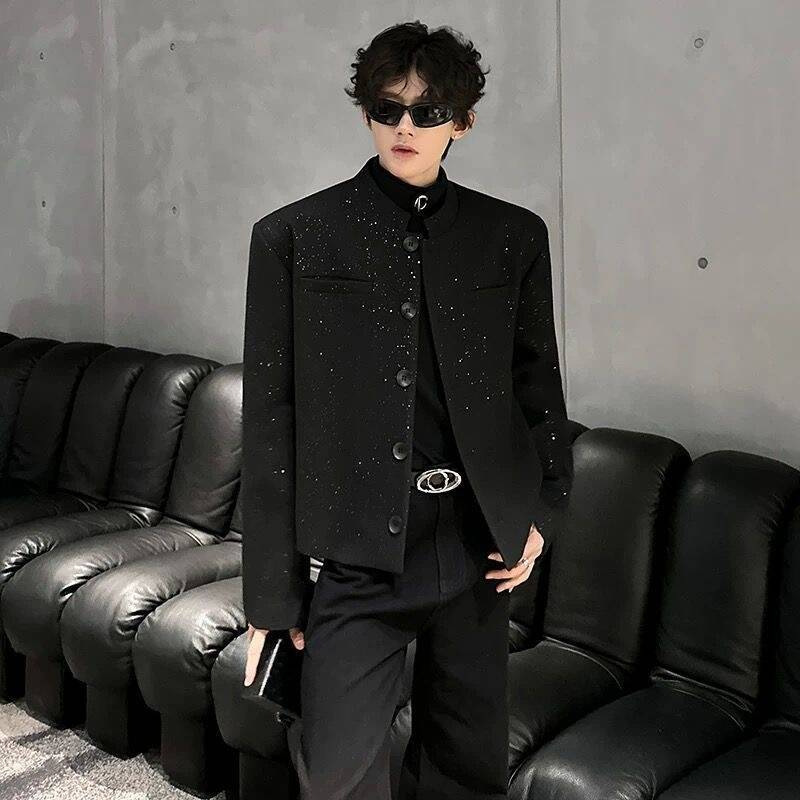 Men's Autumn Blazer with Padded Shoulders and Stand-Up Collar, Hairstylist Style, Bar Nightclub High-End Look, Cool and Trendy Suit