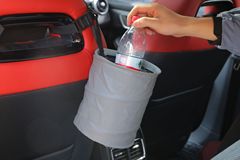 Car waterproof trash can Car mini seat back hanging trash can Folding leather trash can