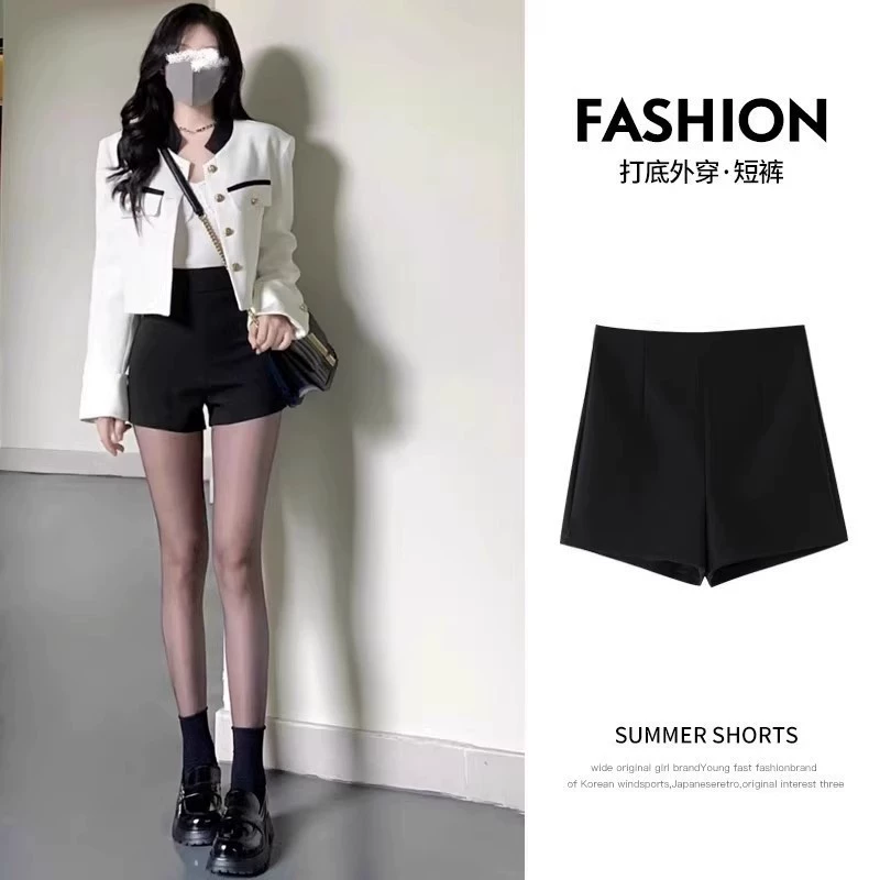 Elastic spring trousers, black colored thin fitted shorts, tight, A-line, hip-accented