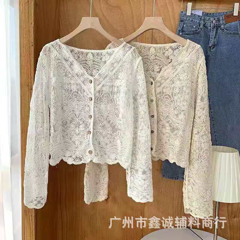 Autumn Korean Super Fairy Crochet Lace White Shirt Women's Thin Design Sense Niche College Style Hollow Shirt Small Shirt Autumn Korean Super Fairy Crochet Lace White Shirt Women's Thin Design Sense Niche College Style Hollow Shirt Small Shirt
