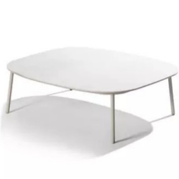 Sofá nórdico dormitorio traje diseñador al aire libre muebles de alta gama impermeable al aire libre terraza ratán-como sofá de tres asientos-