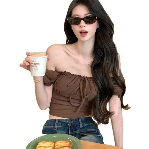 Pure sexy clavicle-exposed one-shoulder puff short-sleeved T-shirt for women in summer fashion slim chic top for women T cross-border