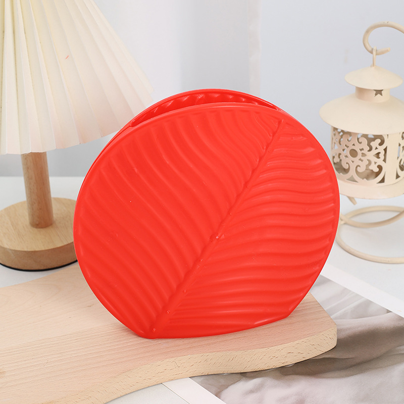 Leaf Vase-Red