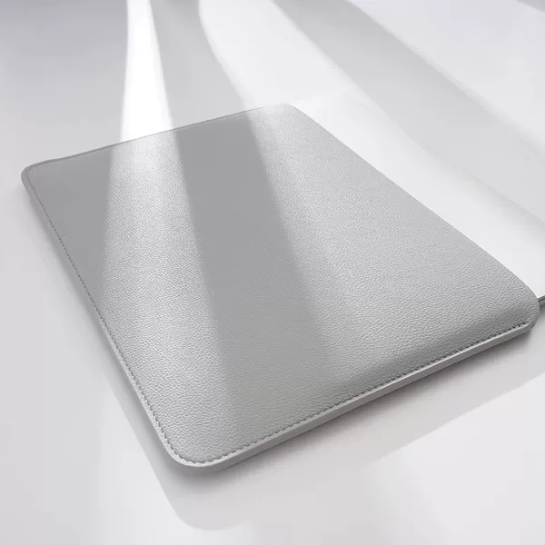 Solid color faux leather tablet laptop sleeve with soft leather and fine texture, suitable for business and commuting, available in multiple sizes