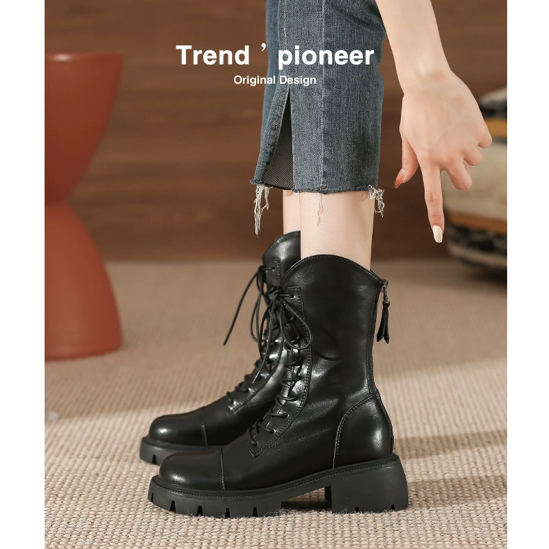 Ботинки Martin из воловьей кожи для женщин в британском стиле 2023 осенне-зимние Новые супер горячие ботинки на шнуровке с V-образным вырезом на толстой подошве черные ботильоны