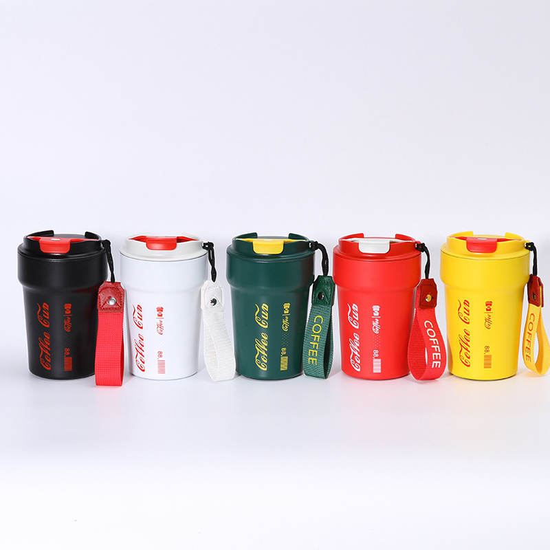 De alto aspecto 304 de acero inoxidable taza de café Internet celebridad coche Cola taza de vacío al aire libre portátil taza con cuerda