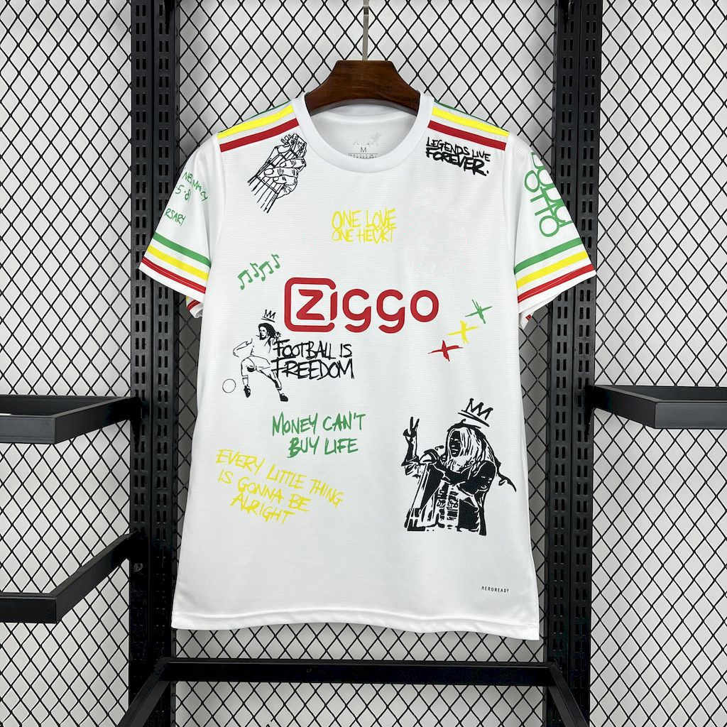 2122 Ajax Juegos Edición Blanca