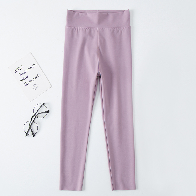 Pantalones de tiburón para niñas primavera y otoño ropa de bebé delgada Pantalones deportivos de corte casual niños medianos y grandes estiran pantalones de yoga fabricante