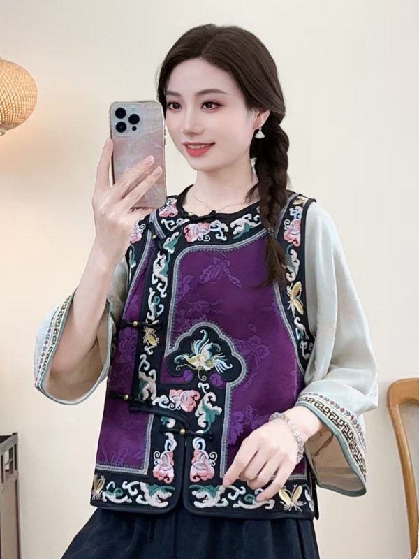民族风新中式国风复古刺绣圆领马甲女2025新款斜襟盘扣百搭背心|undefined