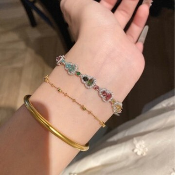 New Chinese-Style Colorful Dopamine Flash Diamond Gourd Bracelet with a High-End Feel, Exquisite and Unique Design, Niche Jewelry