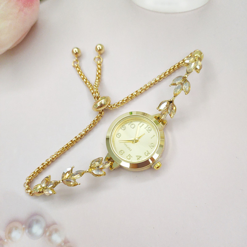 Alloy Strap Material Casual Elegant Petal Magnet Buckle Quartz Women's Watches