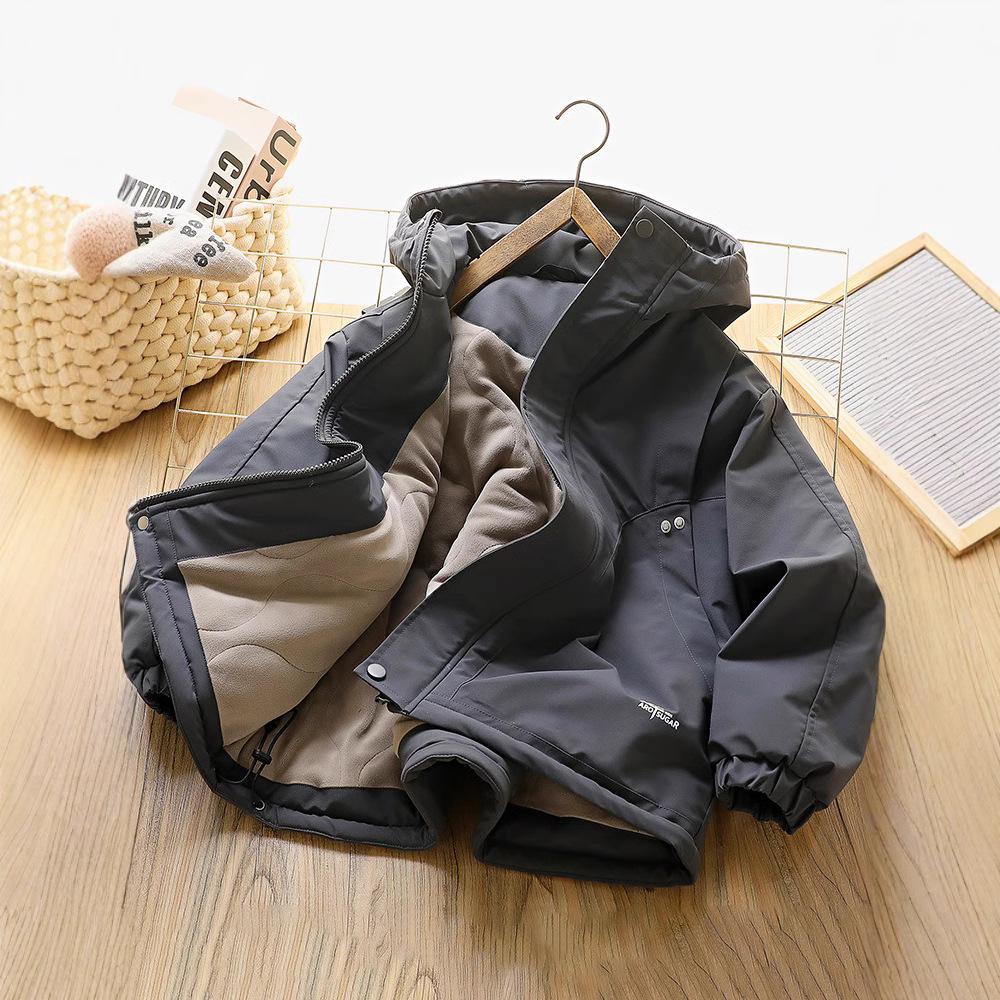 소년의 겨울 퀼트 충전 옷 2024 새로운 어린이 후드 밀도 벨벳 카디건 대형 어린이 발수 재킷