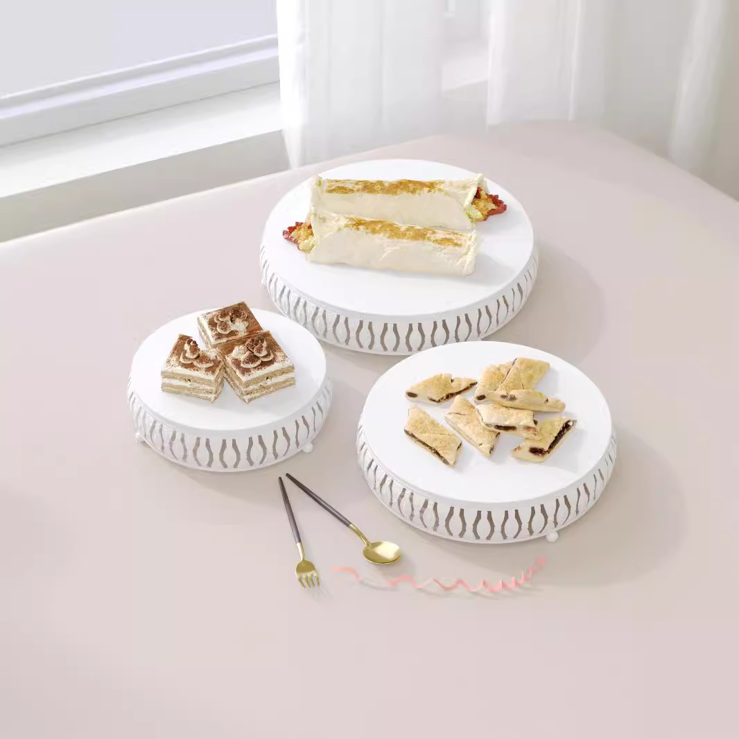 Estante de pastel europeo props de boda de encaje plato de pastel de boda dorado decoración de postre de hierro forjado marco de bocadillos se puede ajustar image 5