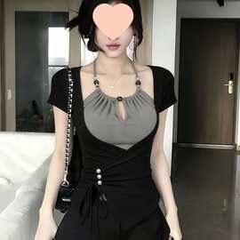 纯欲辣妹风假两件短袖t恤女2026夏季新款修身显瘦设计感黑色上衣
