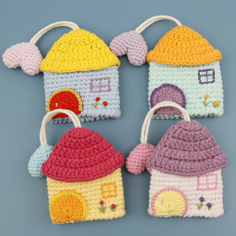 Sweet handmade woven colorful little house key case, wool crochet pull-out key protector, car key cover