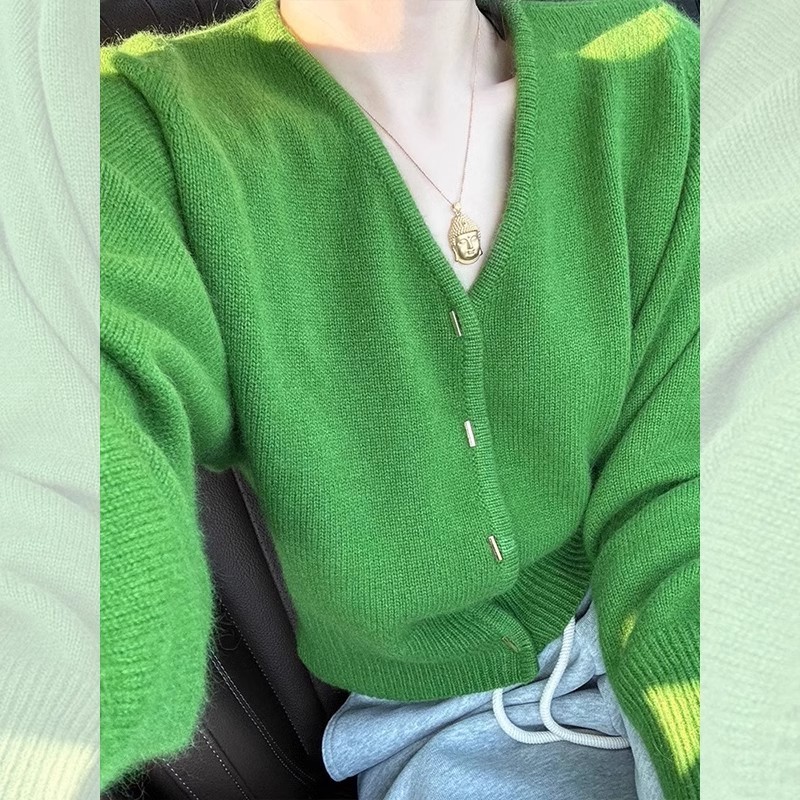 秋冬季新款女上衣别致独特浣熊绒绿色v领开衫针织外套小个子毛衣|undefined