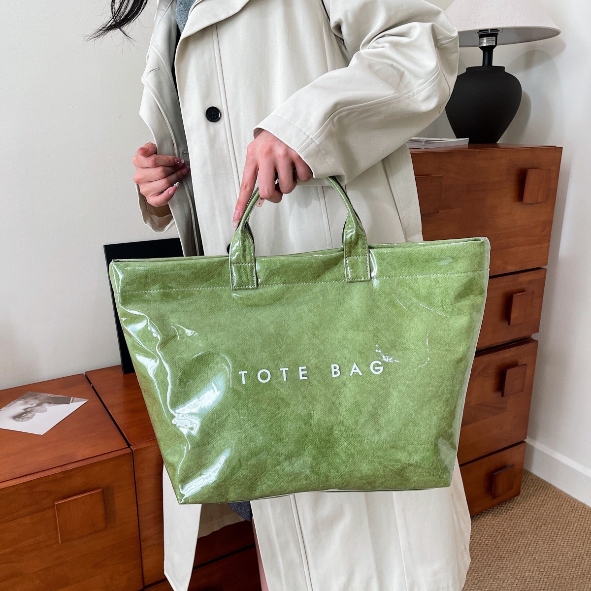 クロスボーダー起爆杜邦紙アルファベットトートバッグ2025新作透明シンプル大容量ハンドバッグレトロ女性カバン