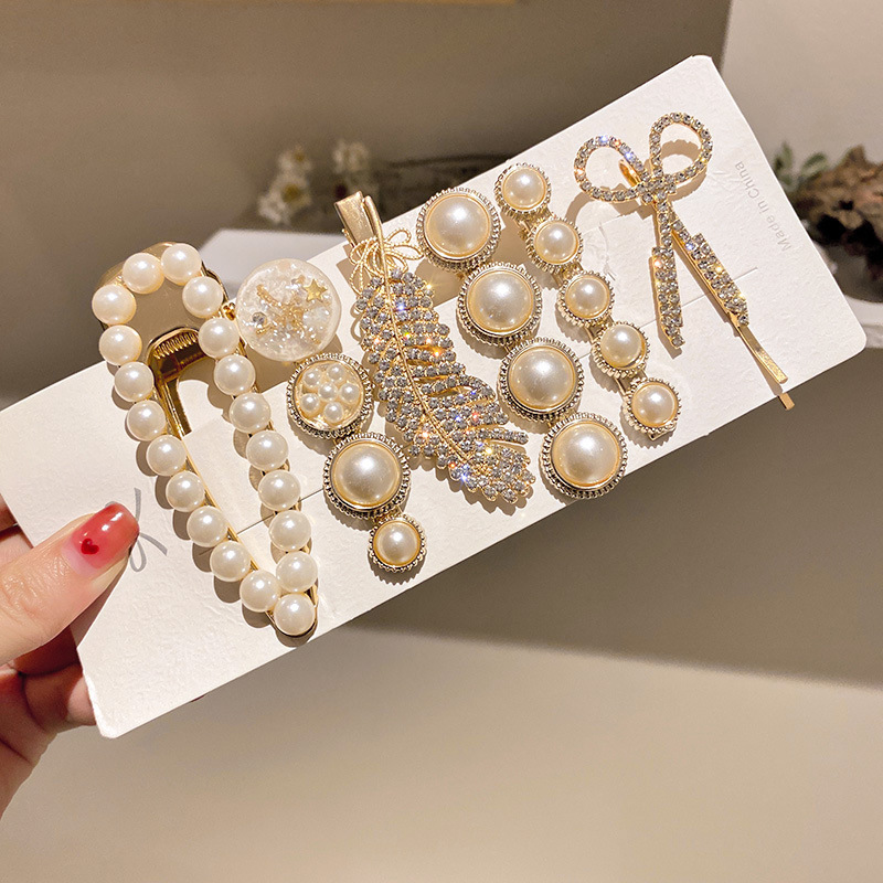 Simple Style Bow Knot Metal Inlay Rhinestones Hair Clip display picture 1