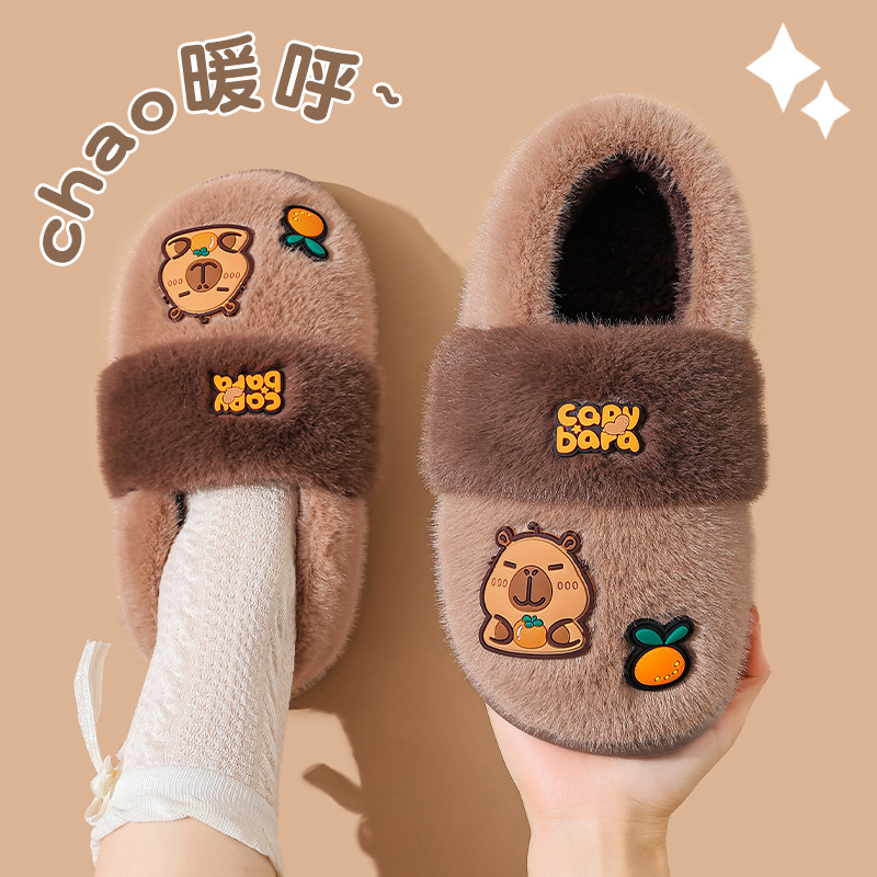 Hermosas zapatillas de algodón para mujeres otoño-invierno 2025 nueva pareja capibara interior antideslizante calentamiento y zapatos de algodón de tercife
