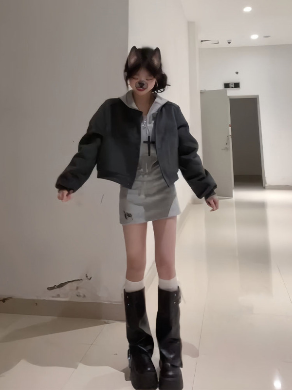 三件套【酷飒拽姐】2025新款秋冬灰色短款外套+运动短裙+卫衣上衣|undefined