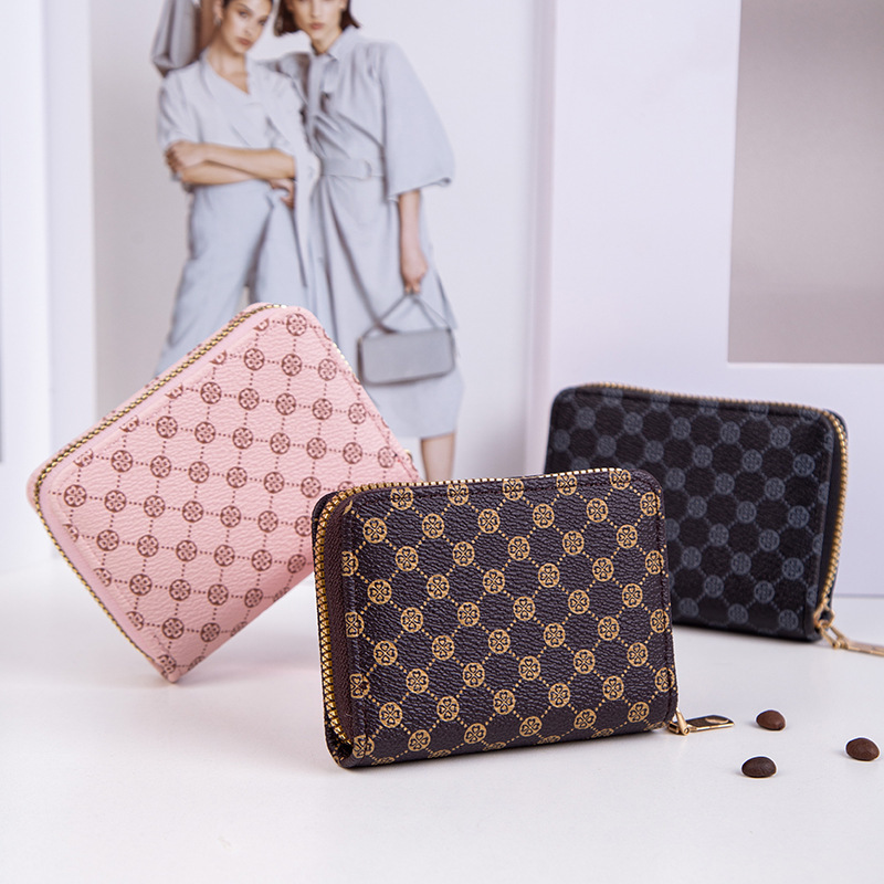 Mini Wallet 2024 Small Bag Foreign Trade Mini Bag Classic Retro Card Holder Welfare Cheap Wholesale Coin Purse