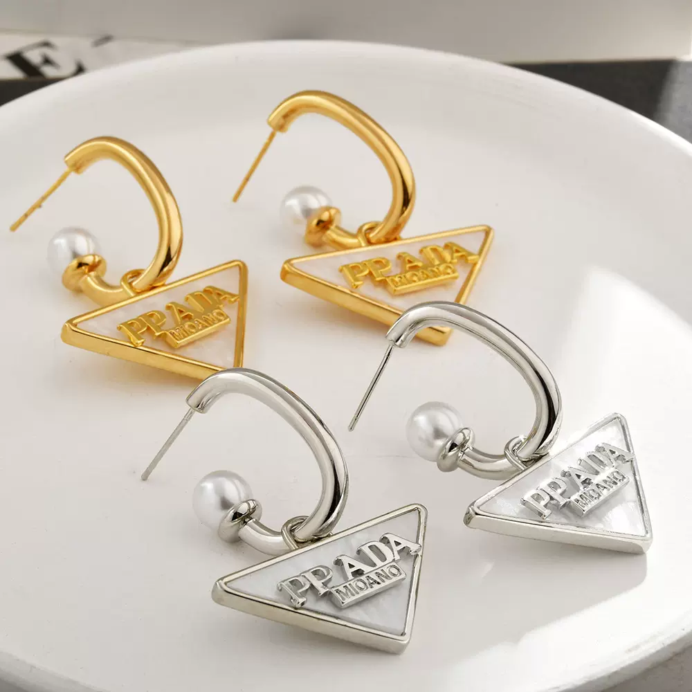 复古气质三角形字母两戴式耳坠个性百搭小众设计潮流时尚耳钉耳饰