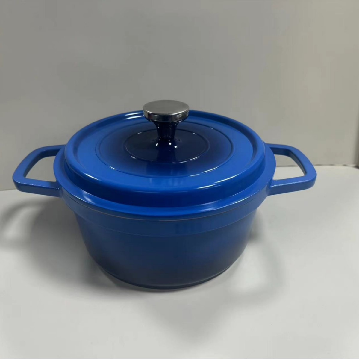 Olla esmaltada azul de 24 cm