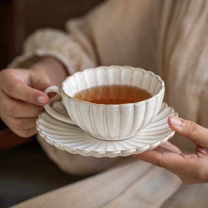 Petal Pattern Coffee Cup and Saucer suit Kiln Change Ceramic Underglaze Color Afternoon Tea Cup and Saucer Household Flower Cup with High Color Value
