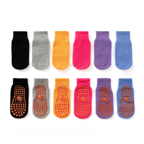 Manufacturer wholesale non-slip socks children's playground socks trampoline socks baby early education adult yoga socks four seasons socks