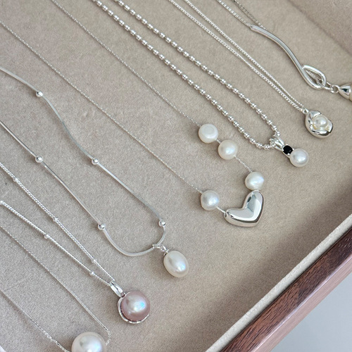 S925 Pure Silver French Vintage Pearl Necklace for Women, Trendy Minimalist Elegance Clavicle Chain, Unique Design Sense Collection