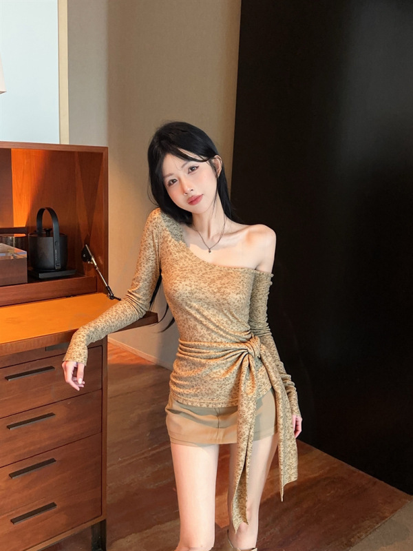 不规则斜肩长袖t恤女秋季辣妹一字肩绑带收腰上衣巨好看防晒罩衫|undefined