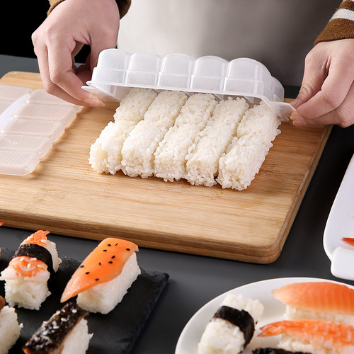 Japanese-style commercial stalls for making warship hand-held sushi molds, rice ball molds, sushi tools, and a ten-size bento