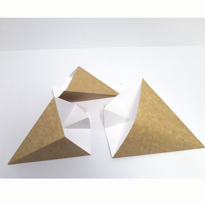 Personalizado EUDR cartón desechable recubierto cónico triángulo plegable patatas fritas galletas galletas de caja de papas fritas