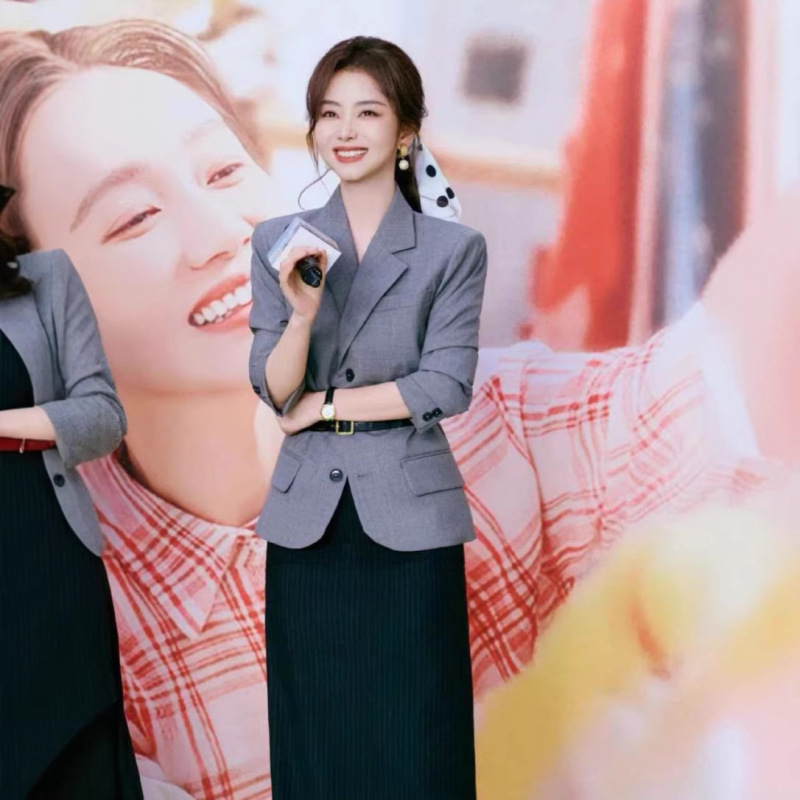 Tan Songyun My Mountain and Sea Style Gray Waist-Cinched Blazer for Women 2026 Spring Short Blazer Jacket