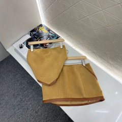 南油m系25春夏新作胸前アルファベットロゴ刺繍胸ベスト + 高腰ショートスカートセット