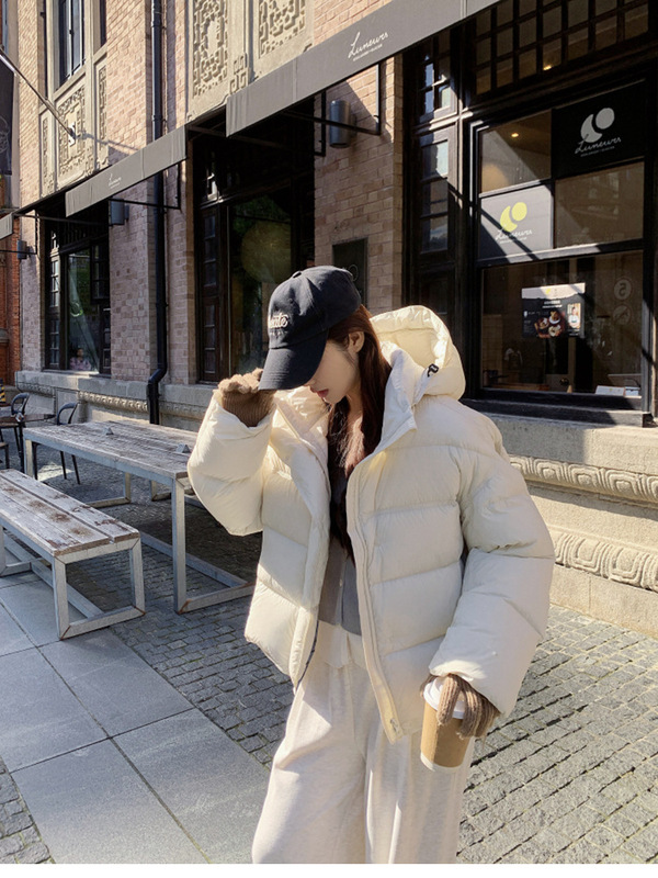 轻柔云朵泡芙短款羽绒服女2025新款可拆卸连帽软糯面包服龟背外套|undefined