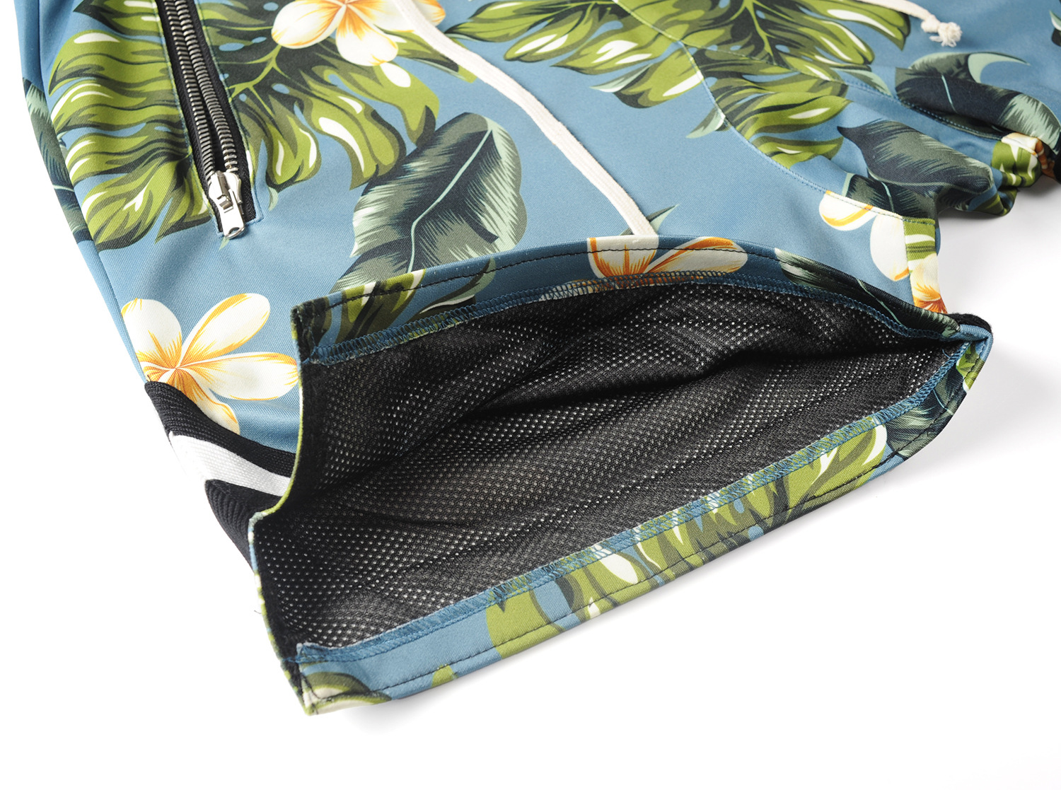 Title 30, Vintage Casual Loose Fitting Floral Leaf Shorts...