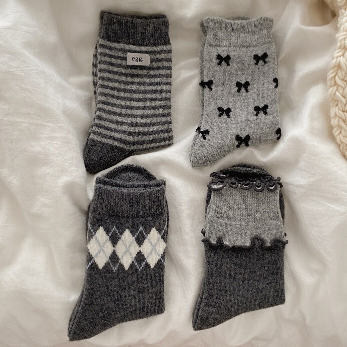 Korean-Style Egg Label Wool Socks for Women, Mid-Calf Socks, Winter Gray Thick Slouch Socks, Seamless Striped Long Socks Korean-Style Egg Label Wool Socks for Women, Mid-Calf Socks, Winter Gray Thick Slouch Socks, Seamless Striped Long Socks