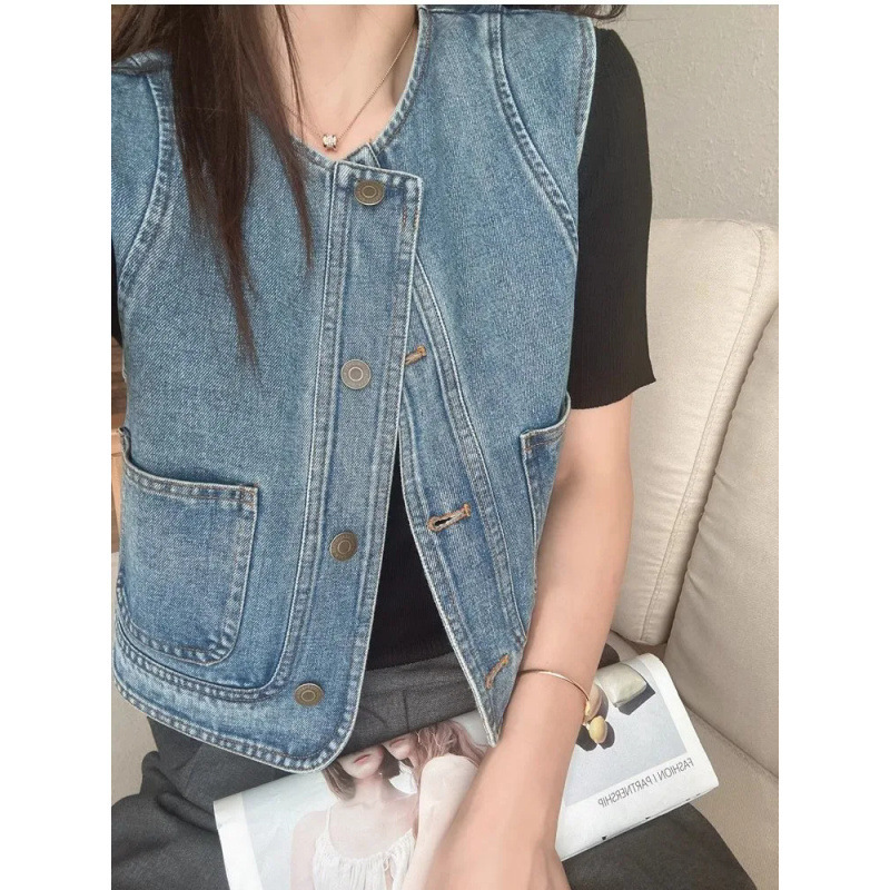 ファッショナブルで多用途な女性用レイヤードデニムベスト、春夏の新しいスタイル、ゆったりとしたショートスタイル、小柄な人向けのノースリーブジャケット、カジュアル|undefined