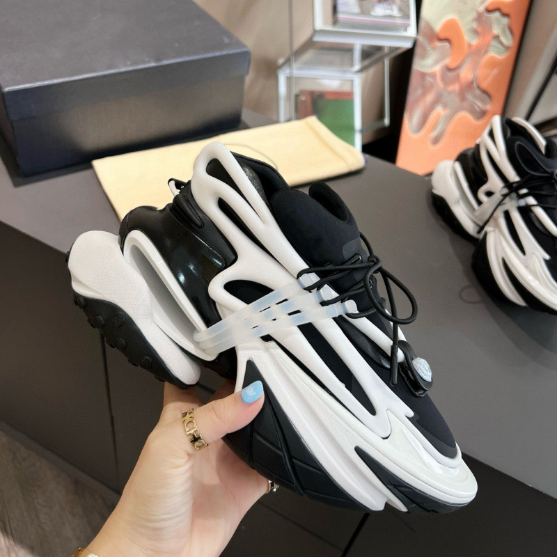 现货宇宙飞船新款爆款情侣厚底增高百搭运动鞋潮流外贸休闲老爹鞋