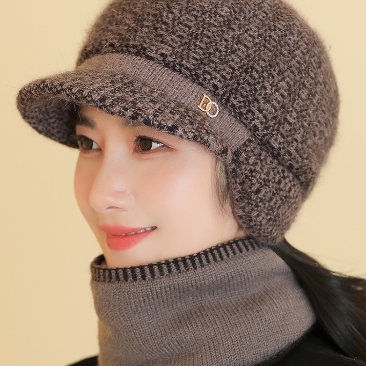 中老年人帽子女士冬天妈妈护耳毛线帽户外骑车加厚防寒棉帽奶奶帽