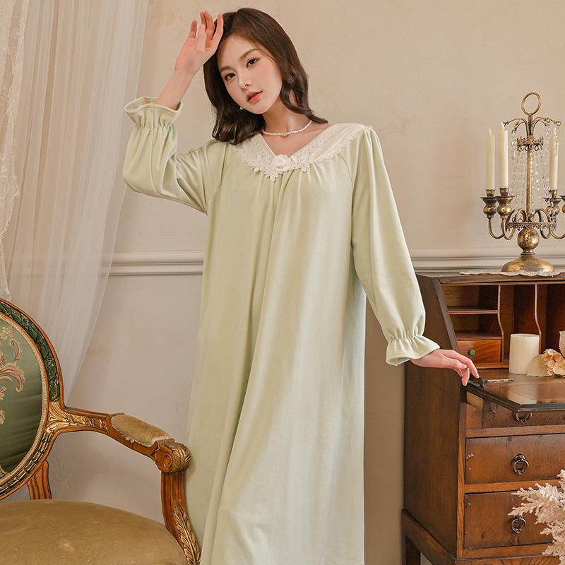 Nightgown for Women, New Autumn and Winter Style, French-Style Warm Island Velvet, Palace-Style Sweet Girly Lace Long-Sleeved Home Wear Nightgown for Women, New Autumn and Winter Style, French-Style Warm Island Velvet, Palace-Style Sweet Girly Lace Long-Sleeved Home Wear