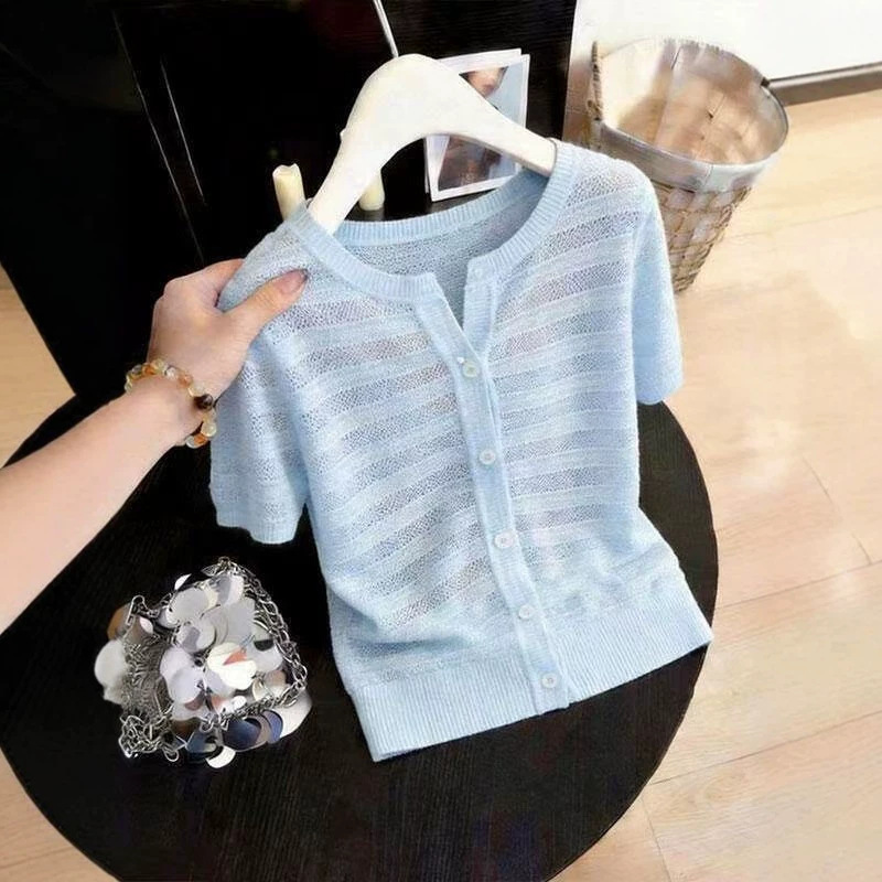 Áo len dệt kim cổ tròn tay ngắn, phom dáng ôm nhẹ, hàng mới mùa hè — màu xanh nhạt chi tiết 3