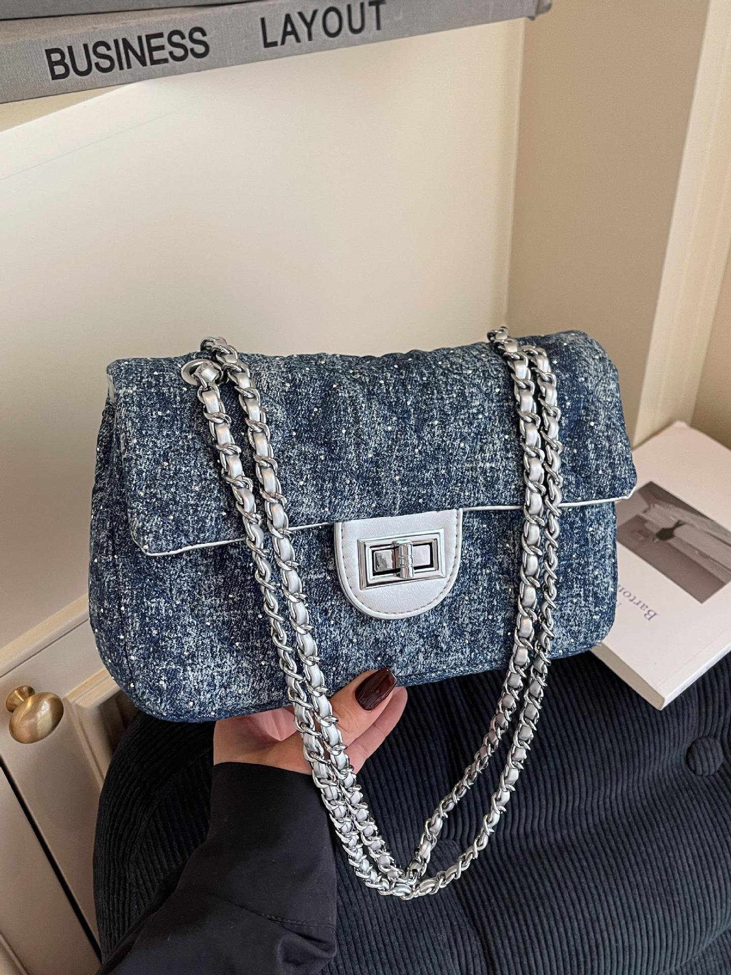 Tendencia de moda denim bolso de cadena de bolso cuadrado 2025 nuevo pequeño viento de fragancia superfuego bolso de hombro ocio bajo la axila