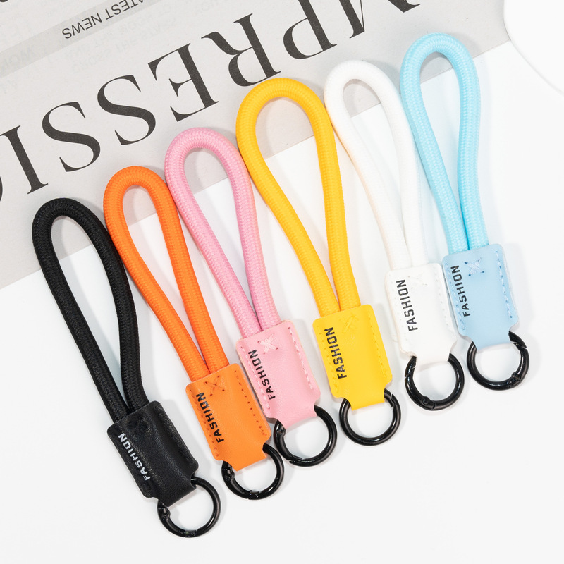 High-End Handmade Cowhide Braided Rope Keychain, Sturdy Car Keychain, Simple Mobile Phone Lanyard, Multi-Functional Pendant